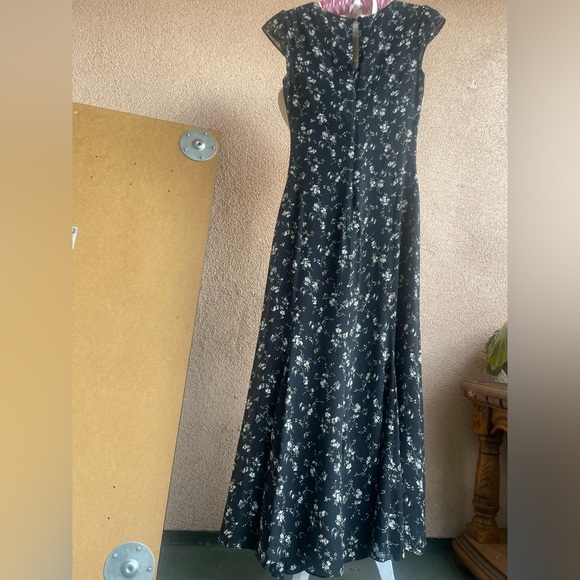 Fall Reformation Black and yellow Floral Maxi Dress - Picture 6 of 8